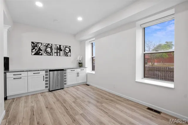 $199,900 | 327 North Boyle Avenue, Unit E4, St. Louis, MO 63108