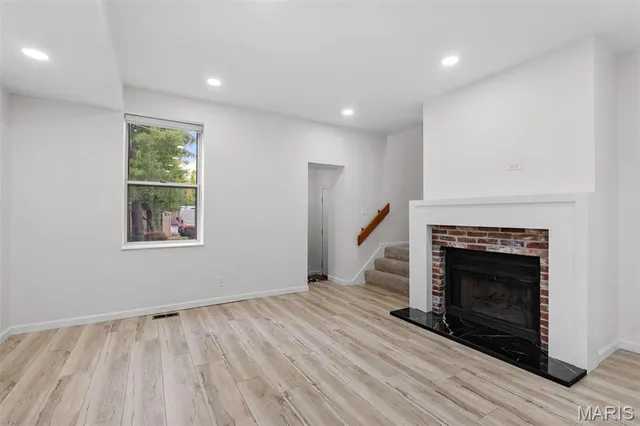 $199,900 | 327 North Boyle Avenue, Unit E4, St. Louis, MO 63108