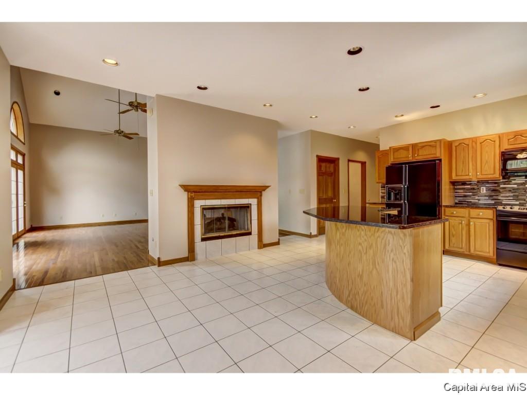1 Woodland Trail Rochester, IL 62563 - Photo 12 of 33 Gallery Image 12