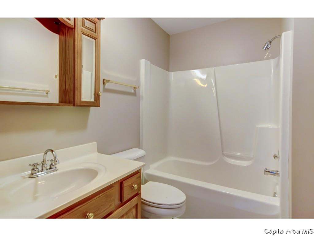 1 Woodland Trail Rochester, IL 62563 - Photo 20 of 33 Gallery Image 20