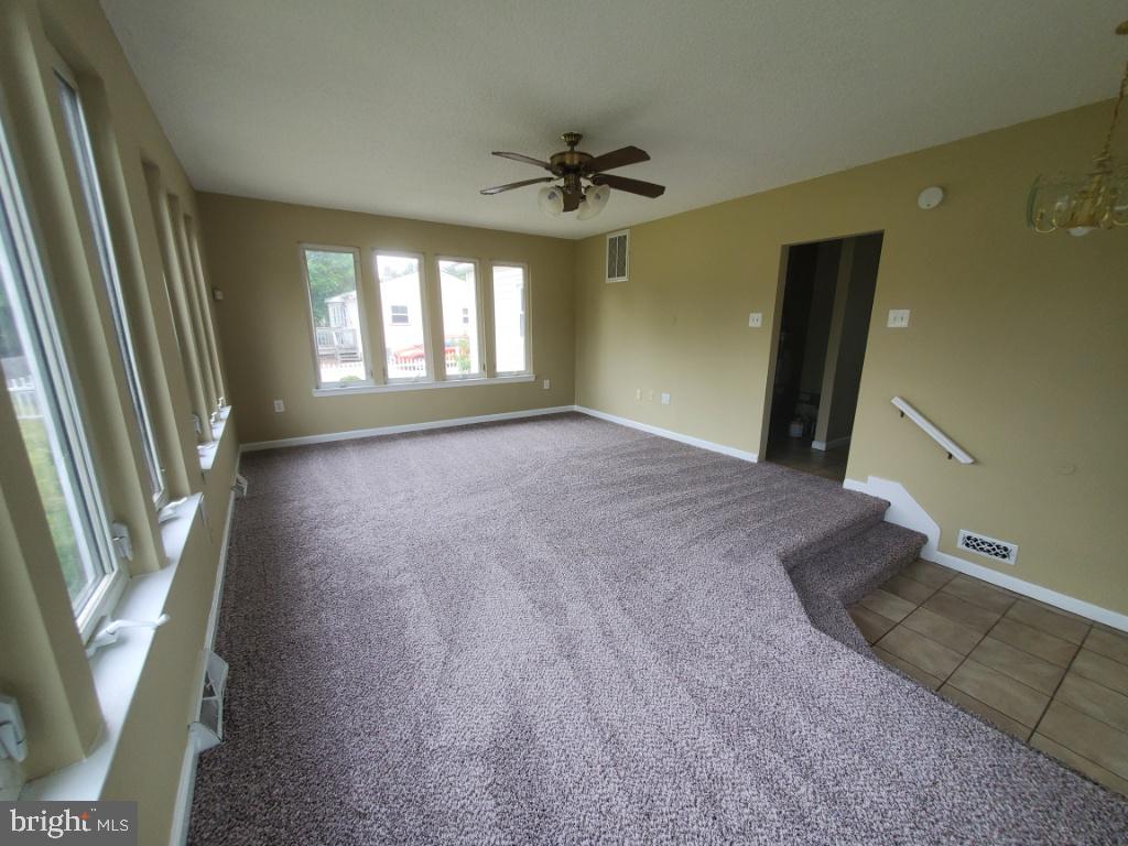 222 Cross Keys Road Berlin, NJ 08009 - Photo 8 of 13