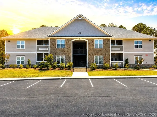 $257,000 | 260 Gallery Drive, Unit 102, Spring Lake, NC 28390