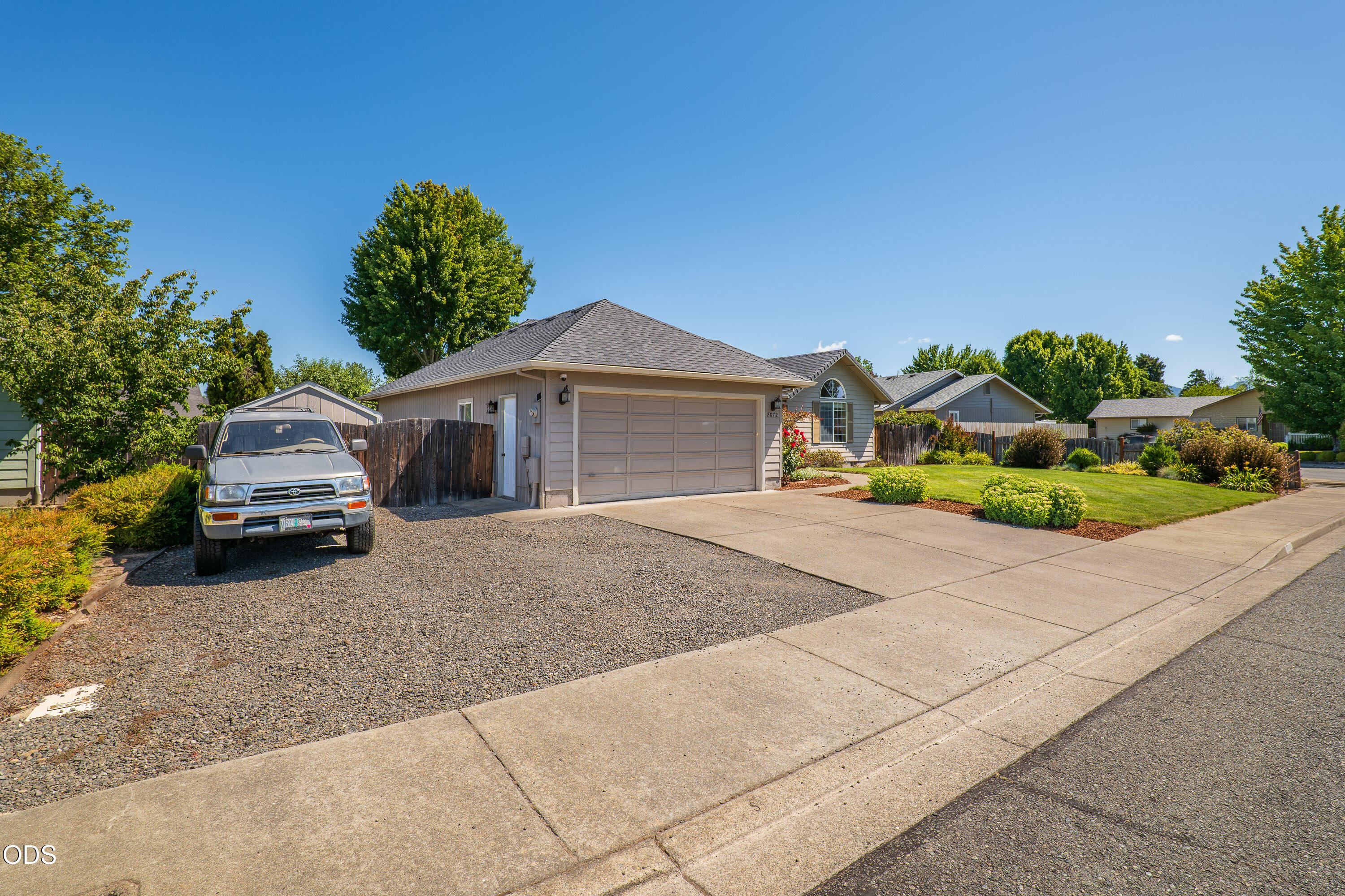 2872 Galaxy Way Grants Pass, OR 97527 - Photo 31 of 32