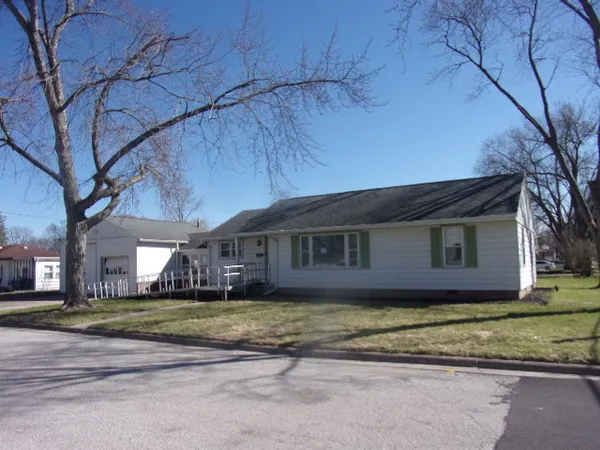 $69,000 | 130 West Murphy Street, Pontiac, IL 61764