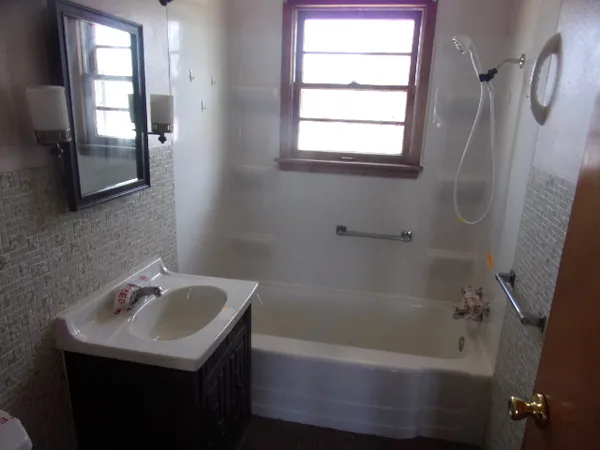 $69,000 | 130 West Murphy Street, Pontiac, IL 61764