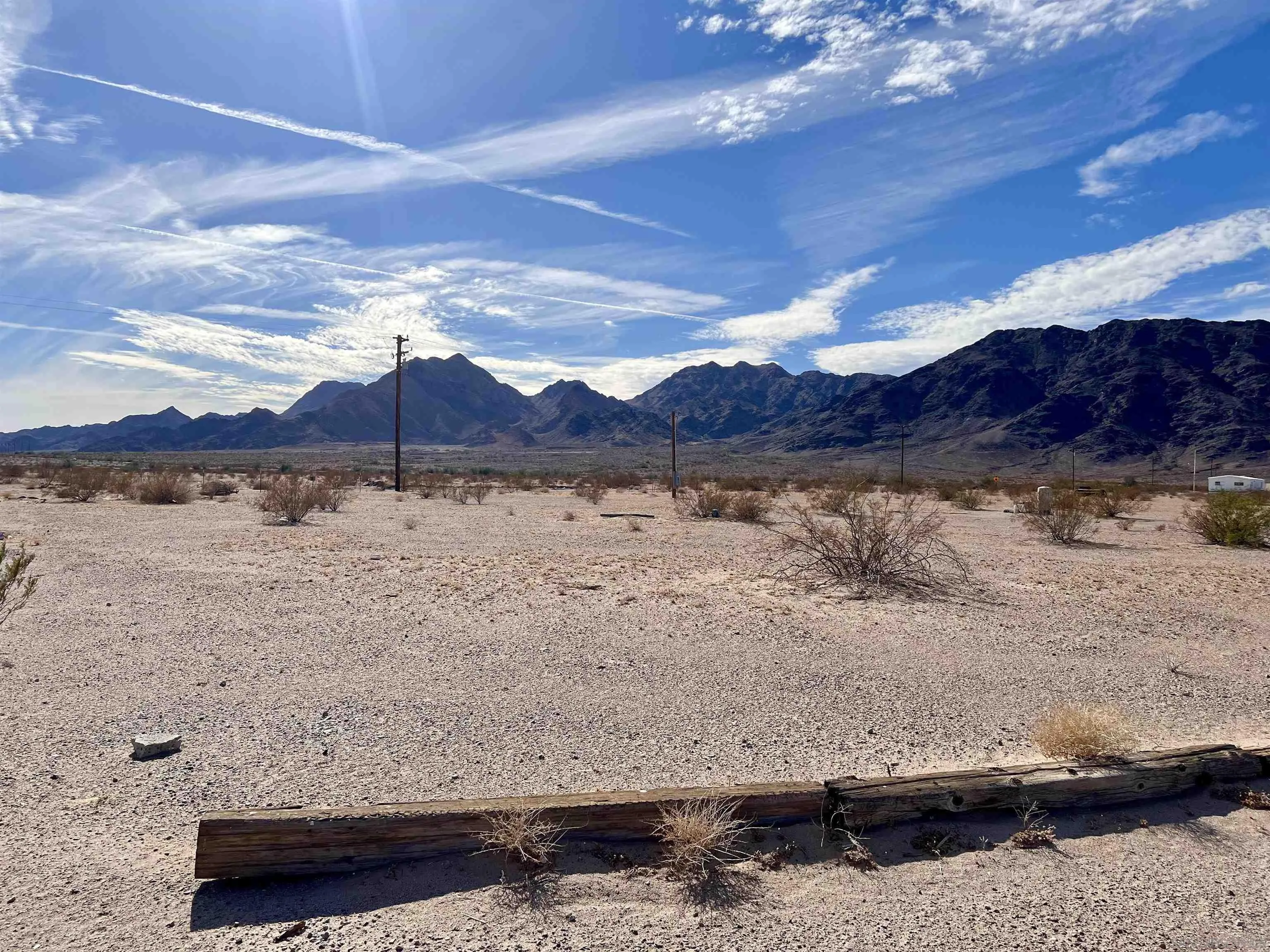 4260 Sutton Place Blythe, CA 92225 - Photo 23 of 35 a view of a lake with a mountain