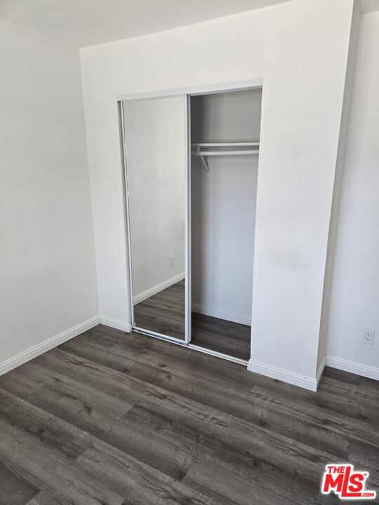 2417 South Budlong Avenue, Unit U#1 R#1 Los Angeles, CA 90007 - Photo 6 of 6 a view of an empty room