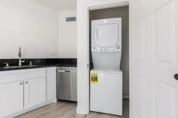 $2,000 | 2916 Anaheim Street, Unit A, Escondido, CA 92025