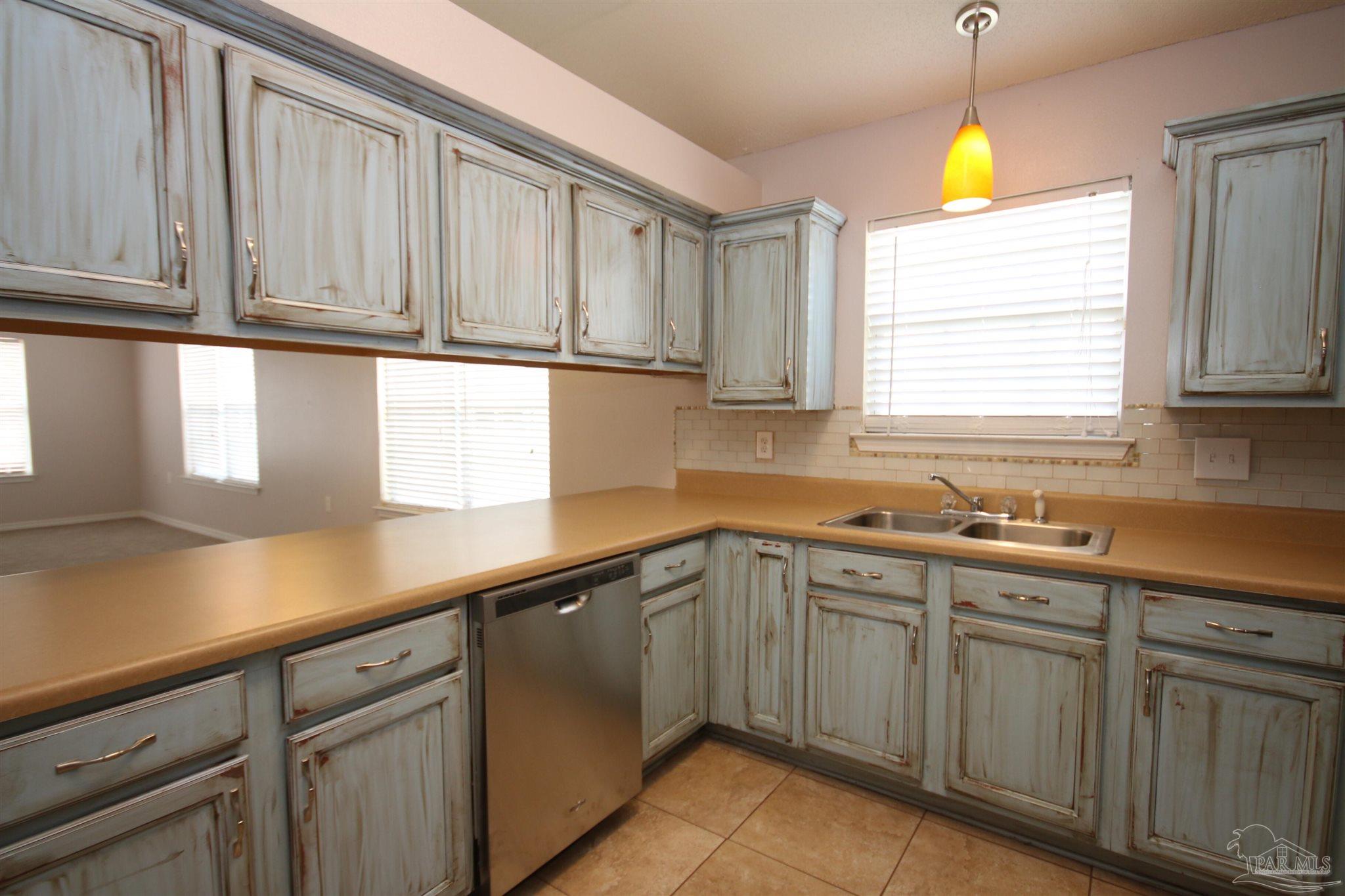 1159 Brownfield Road Pensacola, FL 32526 - Photo 8 of 23