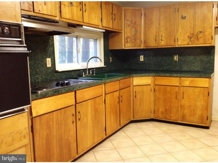 2121 Coventryville Road Pottstown, PA 19465 - Photo 10 of 21 Kitchen