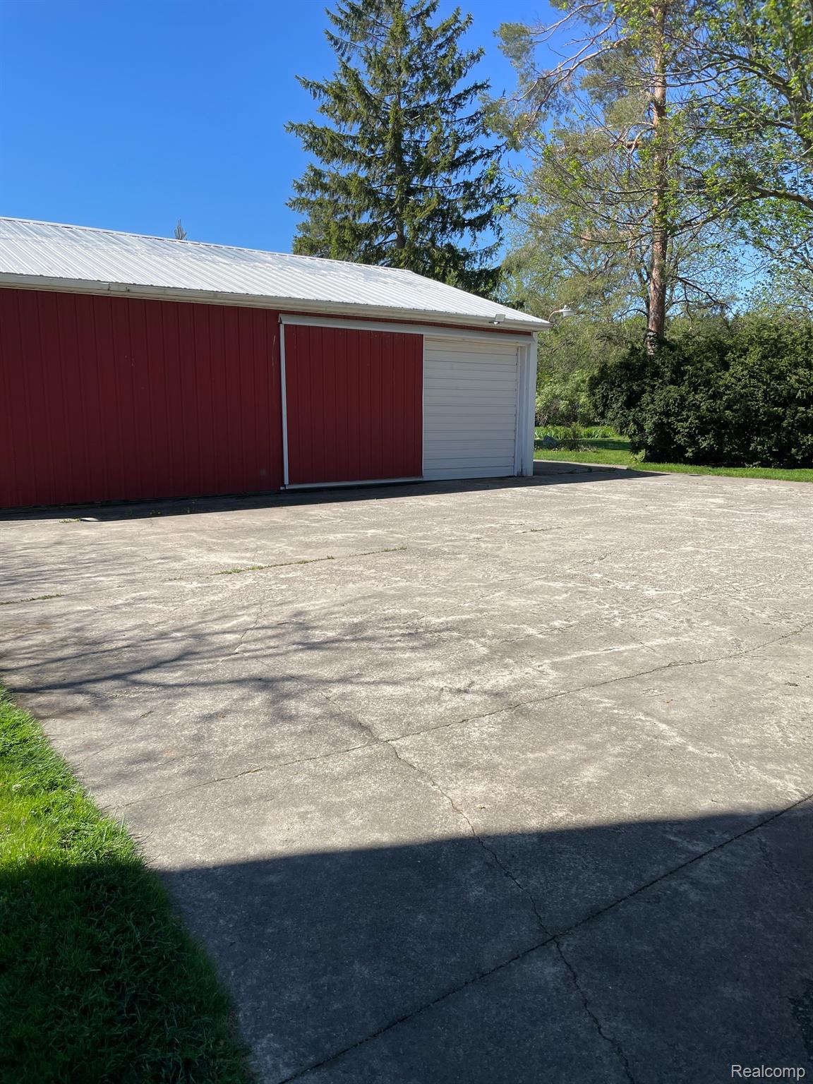 8158 Dryden Road Almont, MI 48003 - Photo 61 of 62 Big parking area