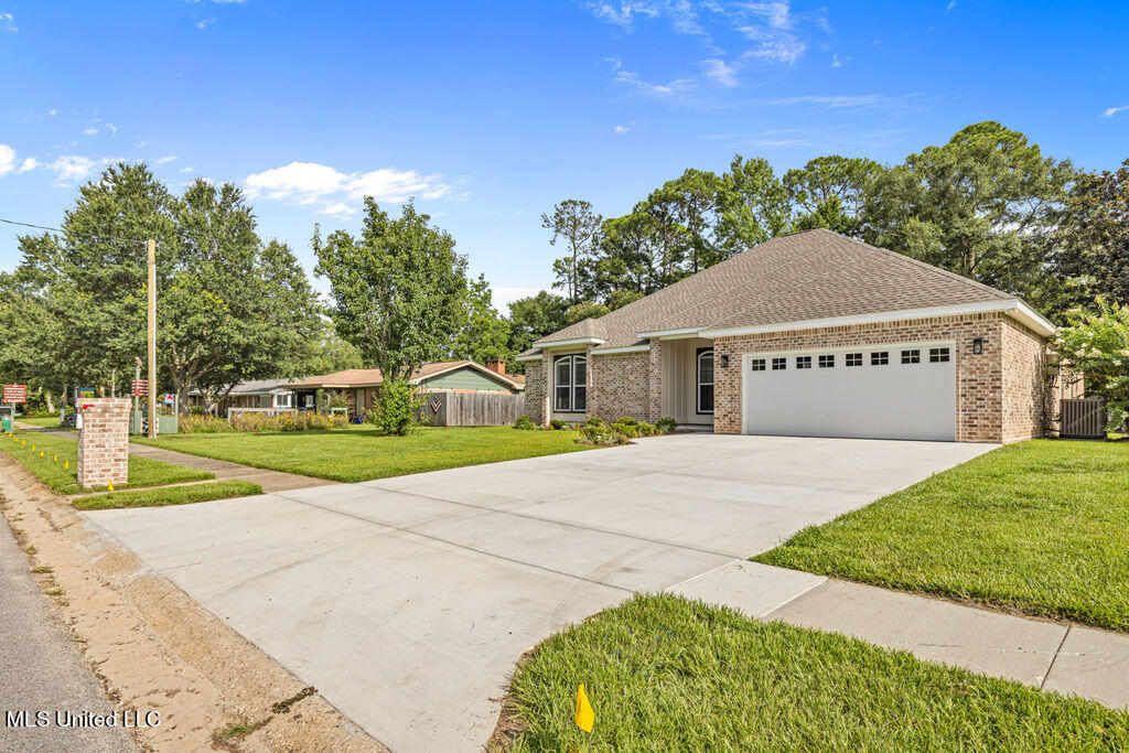 2502 Ridgewood Road Ocean Springs, MS 39564 - Photo 2 of 30 2502RidgewoodRd-2