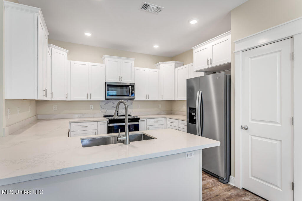2502 Ridgewood Road Ocean Springs, MS 39564 - Photo 10 of 30 2502RidgewoodRd-10