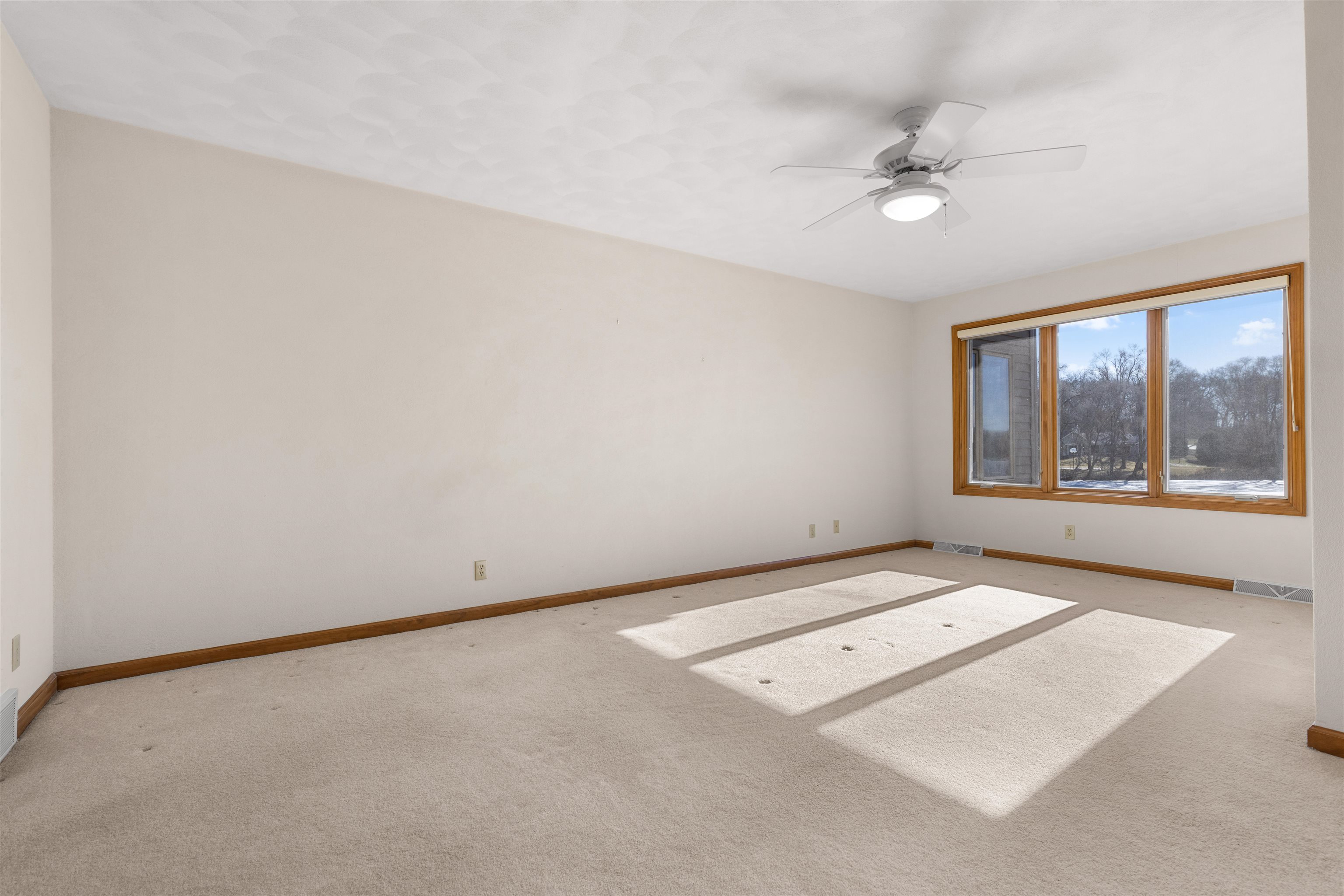 8317 Snaresbrook Road Roscoe, IL 61073 - Photo 12 of 45