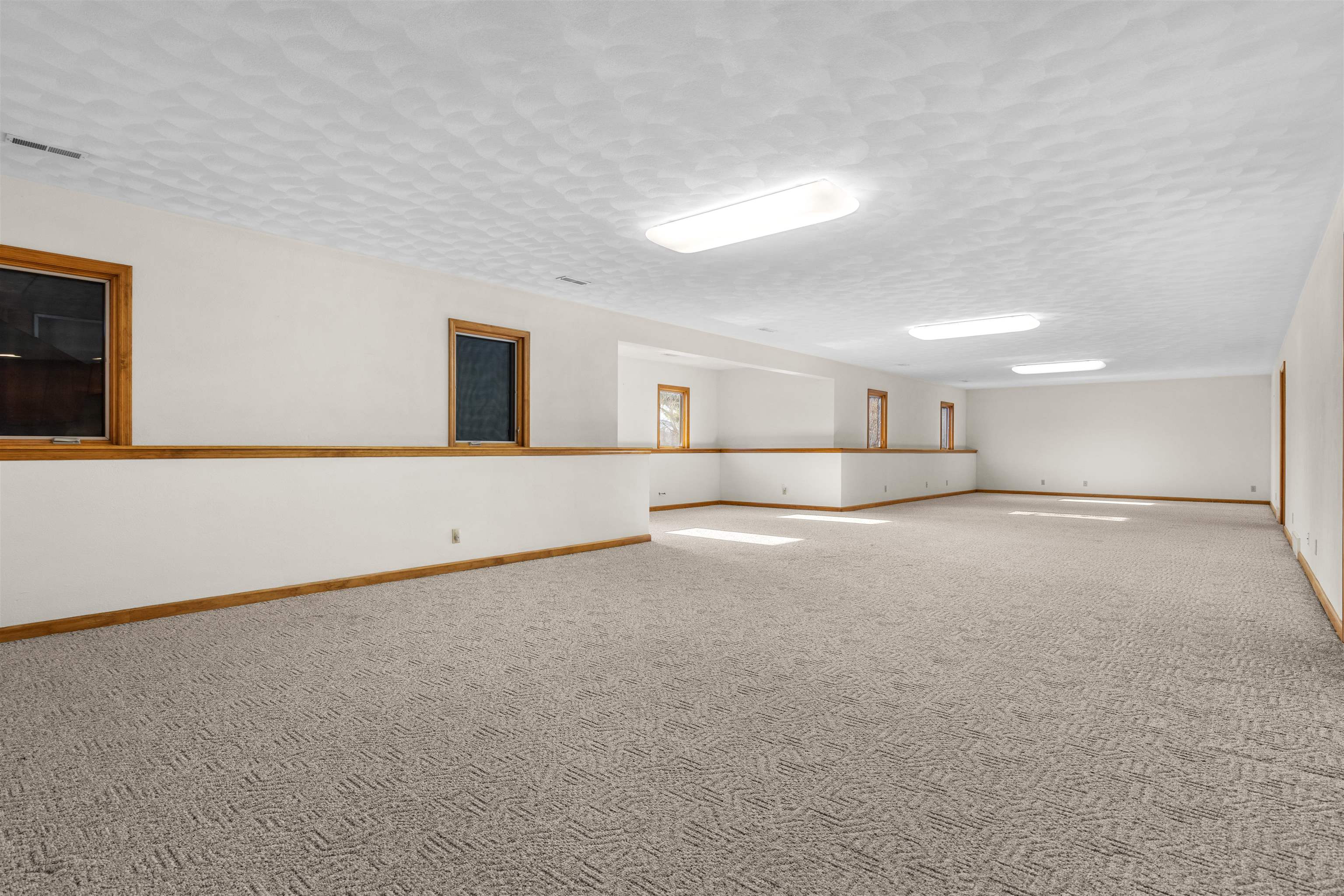 8317 Snaresbrook Road Roscoe, IL 61073 - Photo 26 of 45