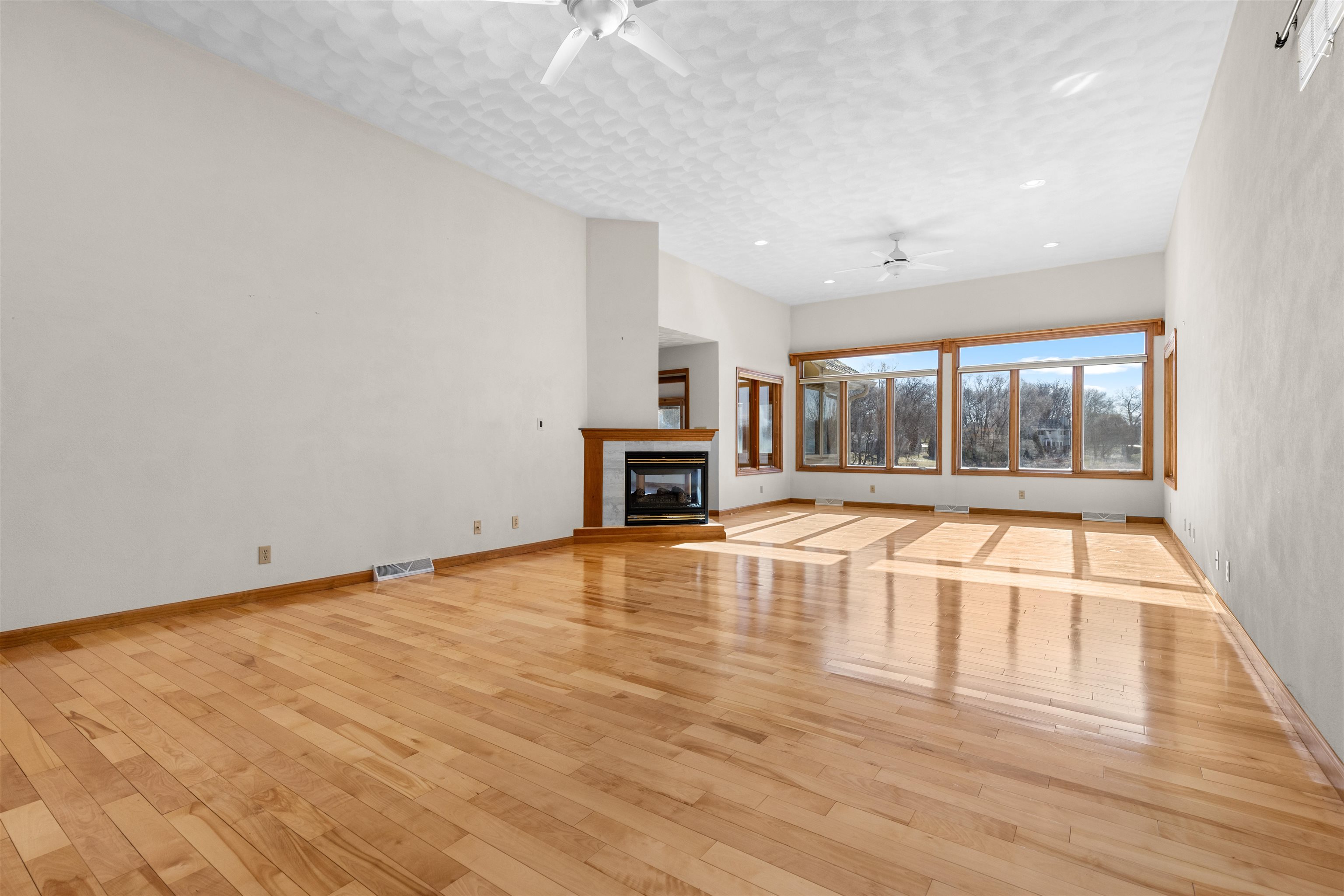 8317 Snaresbrook Road Roscoe, IL 61073 - Photo 28 of 45