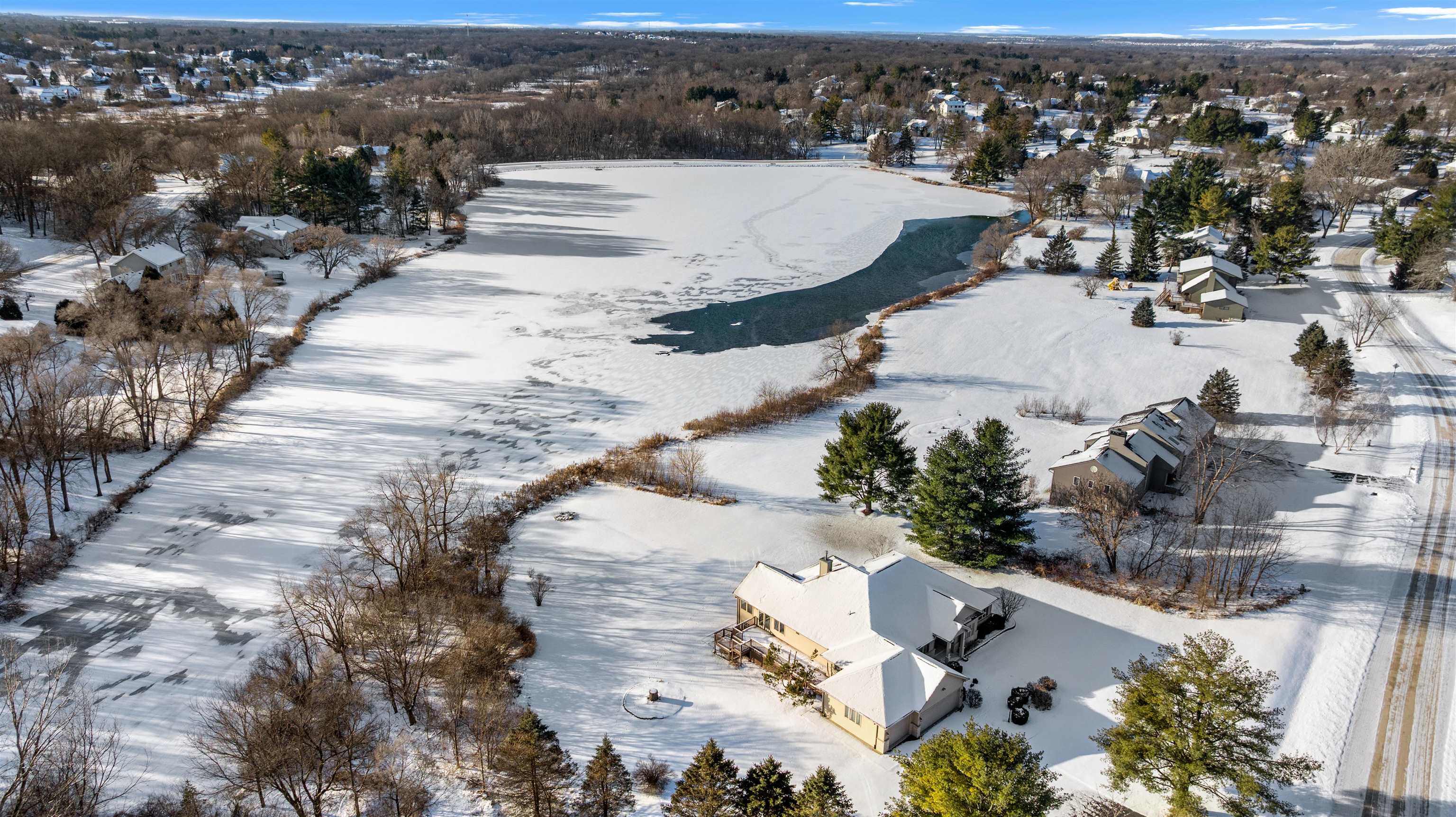8317 Snaresbrook Road Roscoe, IL 61073 - Photo 41 of 45 an aerial view of a house