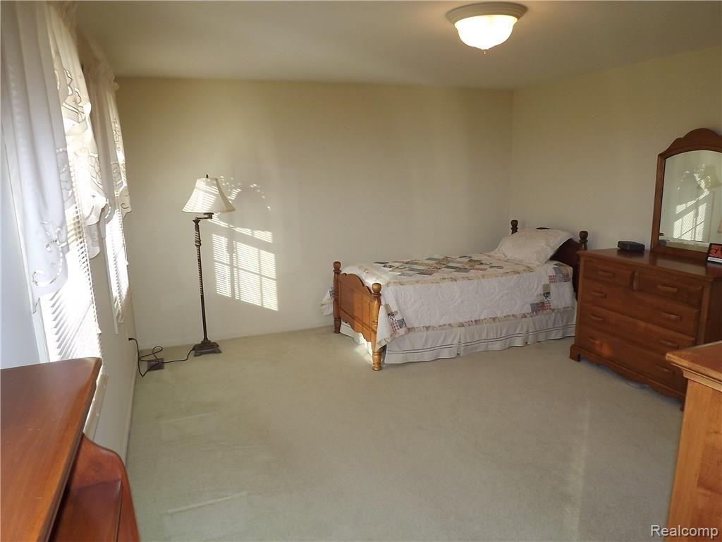 921 Spartan Court Rochester, MI 48309 - Photo 17 of 25