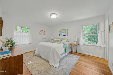 $575,000 | 508 Yorktown Drive, Chapel Hill, NC 27516
