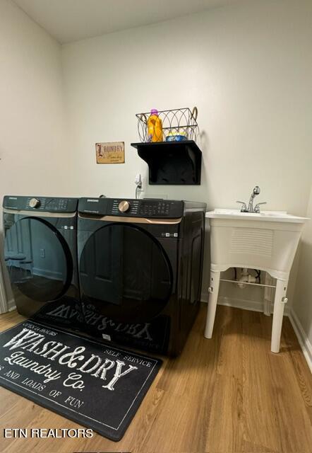 1215 Clendenen Road Maryville, TN 37801 - Photo 15 of 39 Upstairs Laundry Room