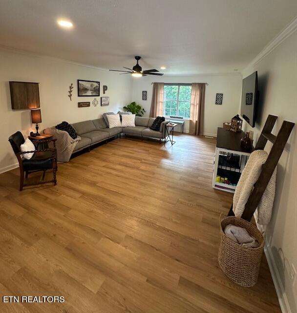 1215 Clendenen Road Maryville, TN 37801 - Photo 5 of 39 Living Room #3