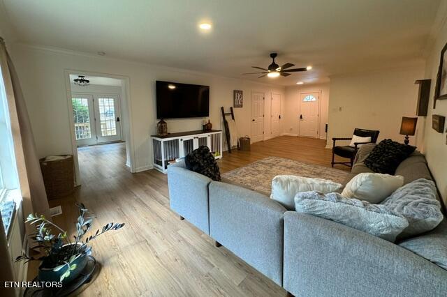 1215 Clendenen Road Maryville, TN 37801 - Photo 6 of 39 Living Room #2