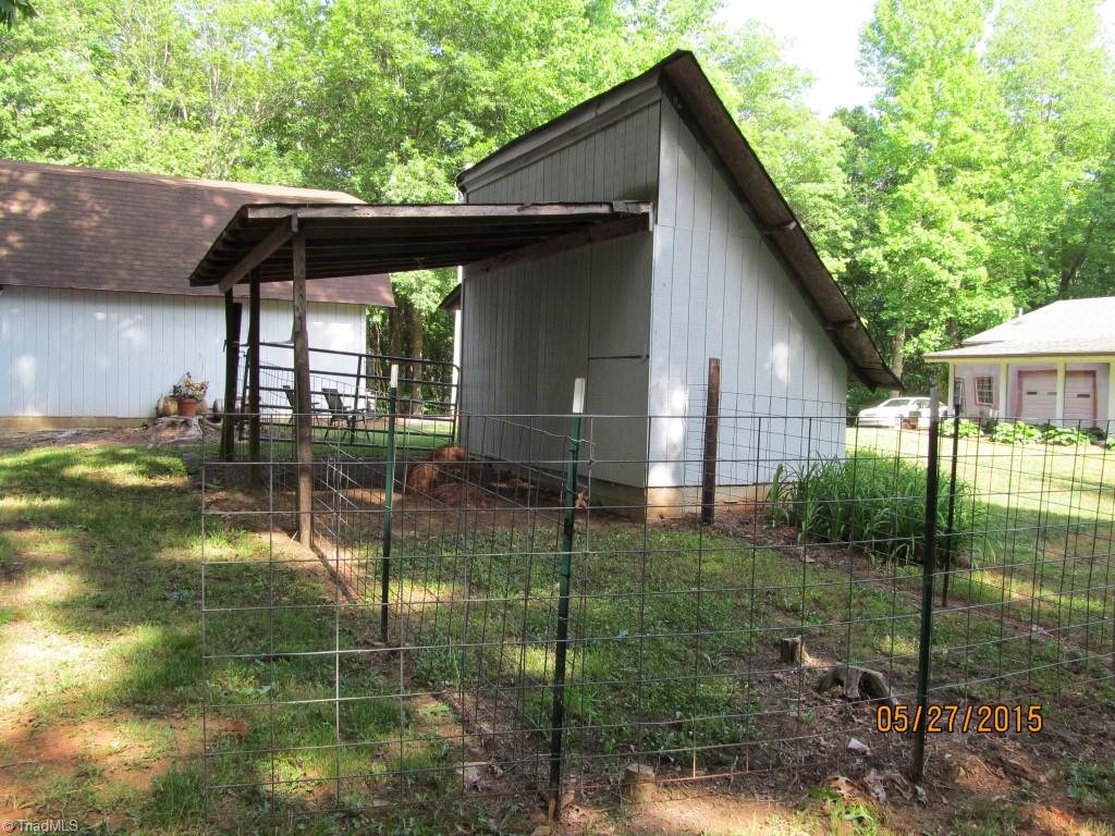 200 Hodges Mill Road Dobson, NC 27017 - Photo 10 of 29 Gallery Image 10
