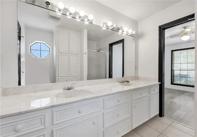 $450,000 | 204 Hearthstone Circle, College Station, TX 77840