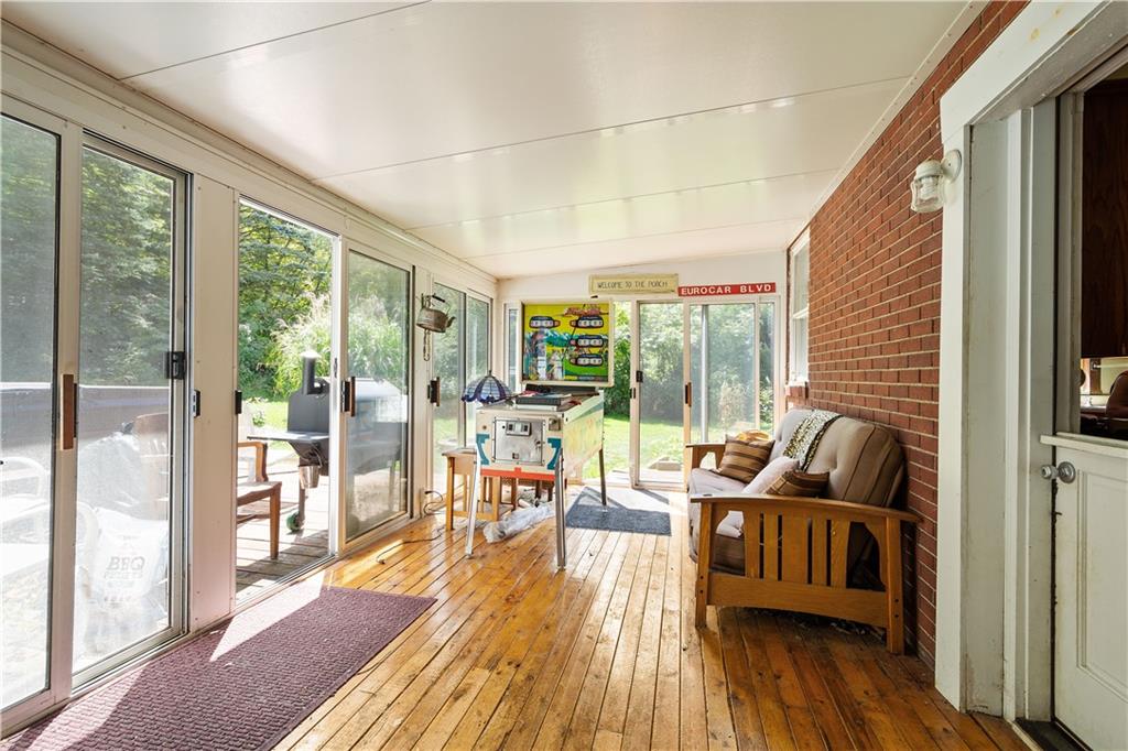 2915 Kane Road Aliquippa, PA 15001 - Photo 29 of 31 Sun porch off kitchen