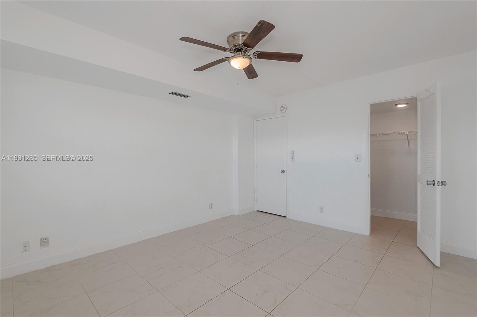 625 Oaks Drive, Unit 503 Pompano Beach, FL 33069 - Photo 22 of 28