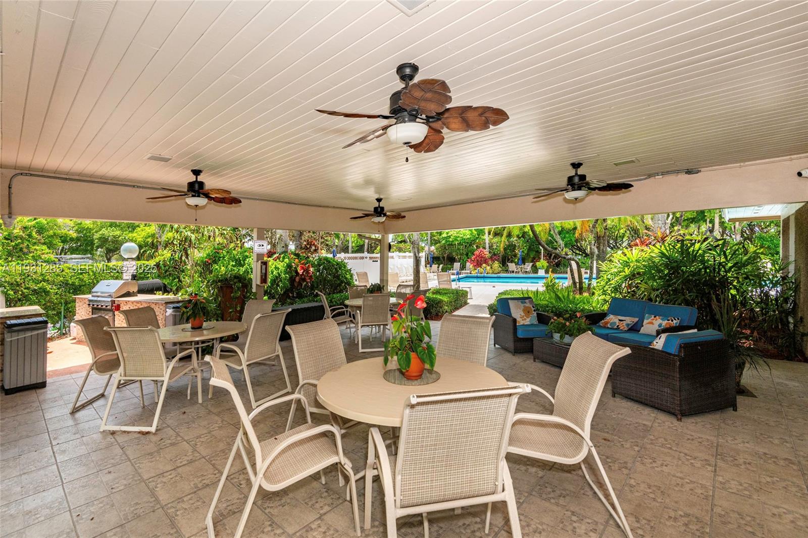 625 Oaks Drive, Unit 503 Pompano Beach, FL 33069 - Photo 27 of 28