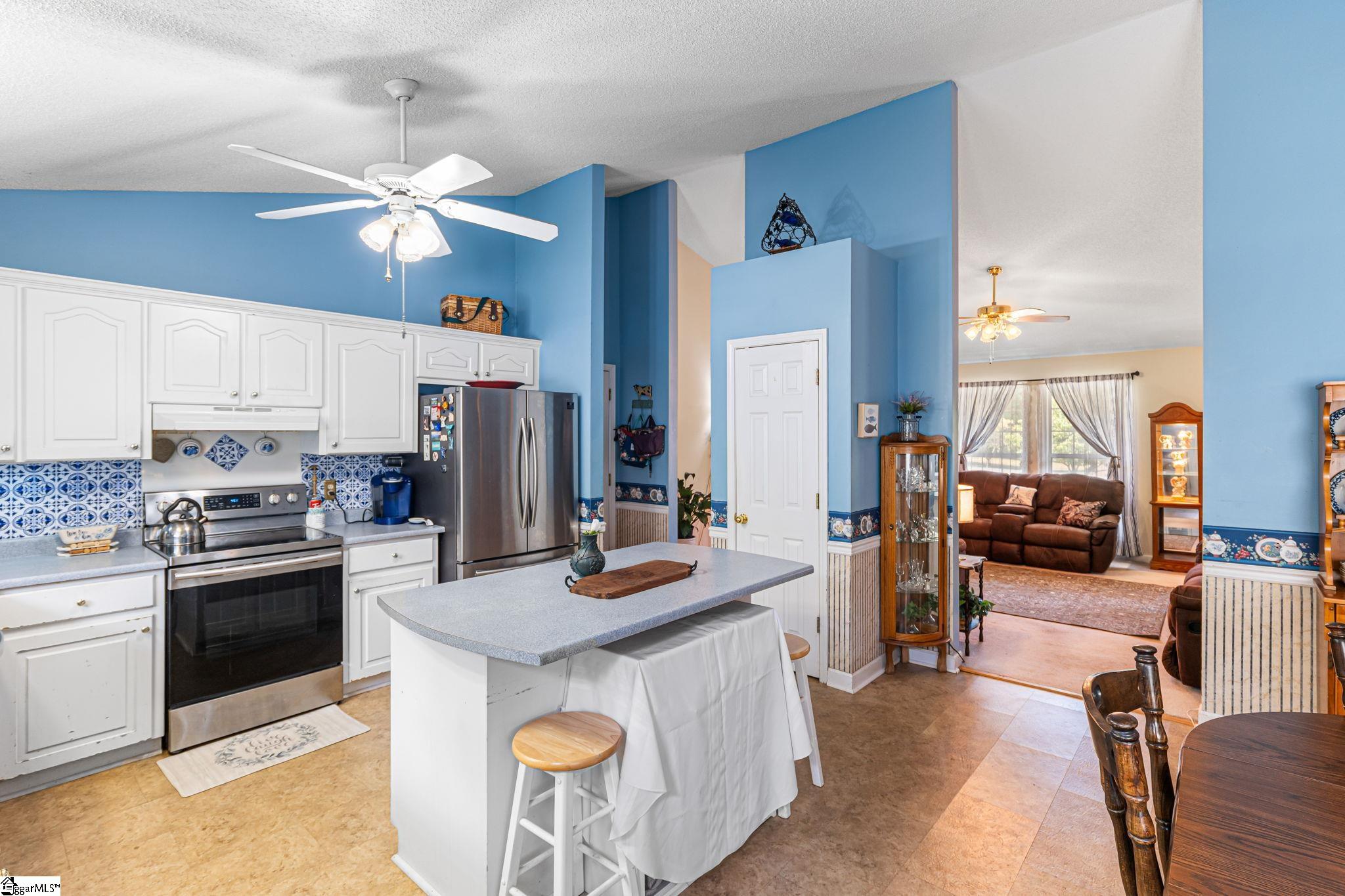 430 Tanyard Road Greenville, SC 29609 - Photo 6 of 18 Gallery Image 6