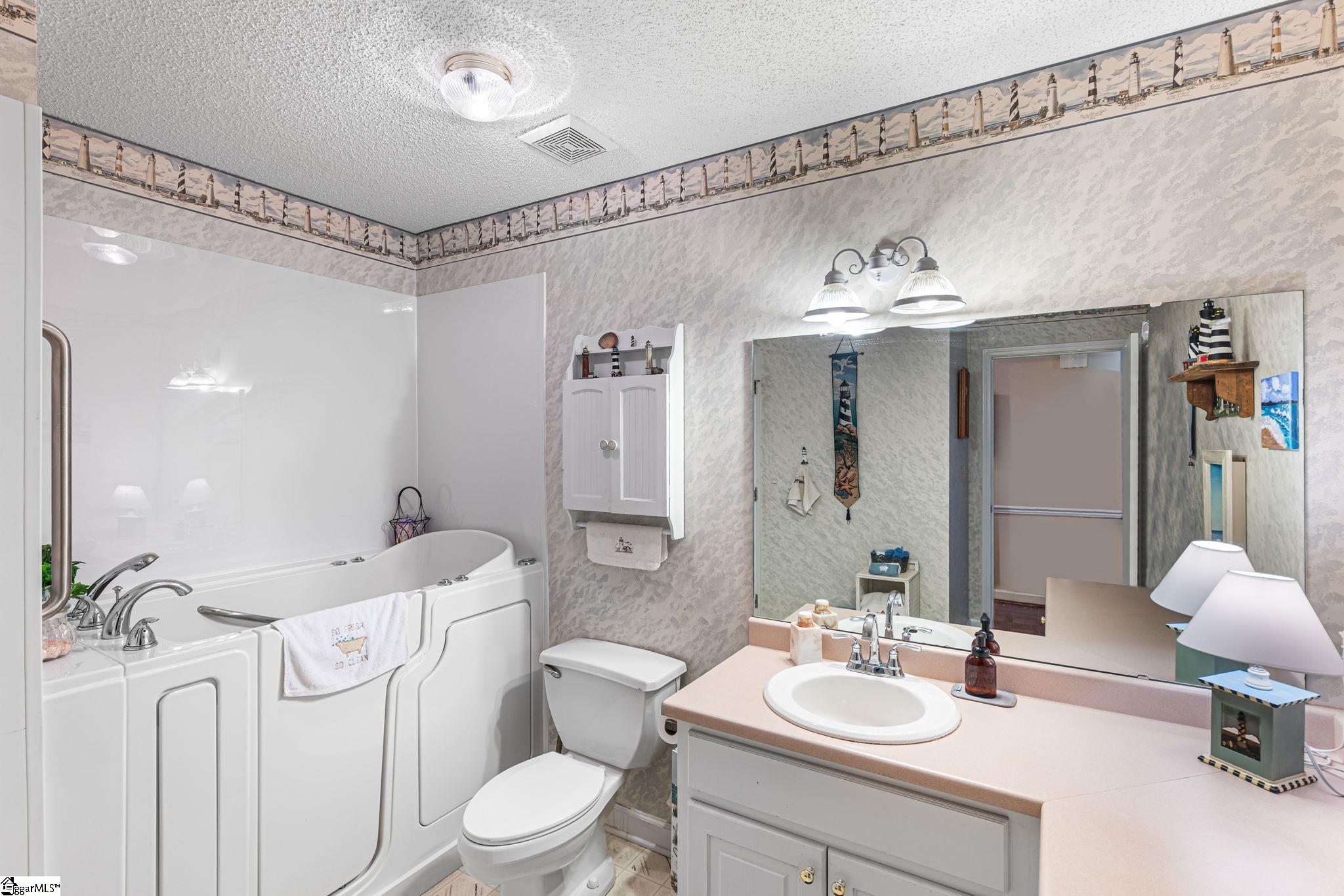 430 Tanyard Road Greenville, SC 29609 - Photo 10 of 18 Gallery Image 10