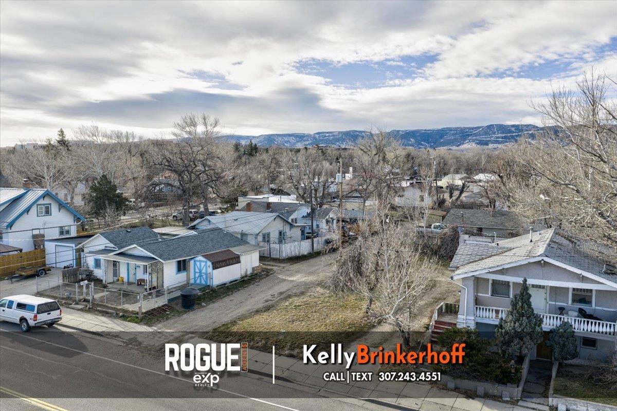 925 West 13th Street Casper, WY 82601 - Photo 3 of 9