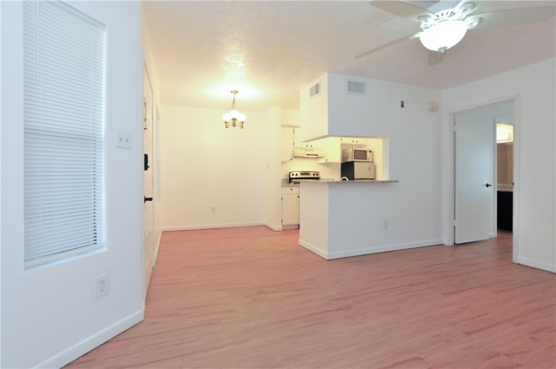 4441 Old College Road, Unit 8107 Bryan, TX 77801 - Photo 3 of 6 Gallery Image 3