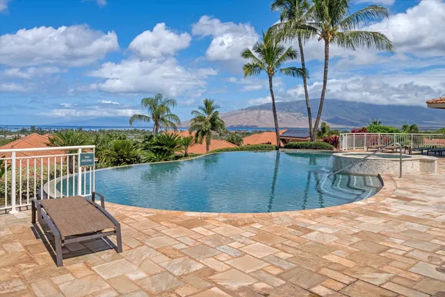 $1,875,000 | 1323 Umeke Circle, Unit 102, Kihei, HI 96753