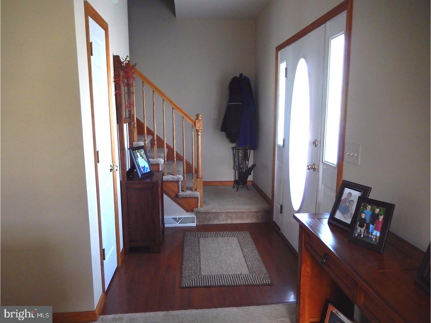 147 Winding Ridge Road Dover, DE 19904 - Photo 3 of 19 Foyer