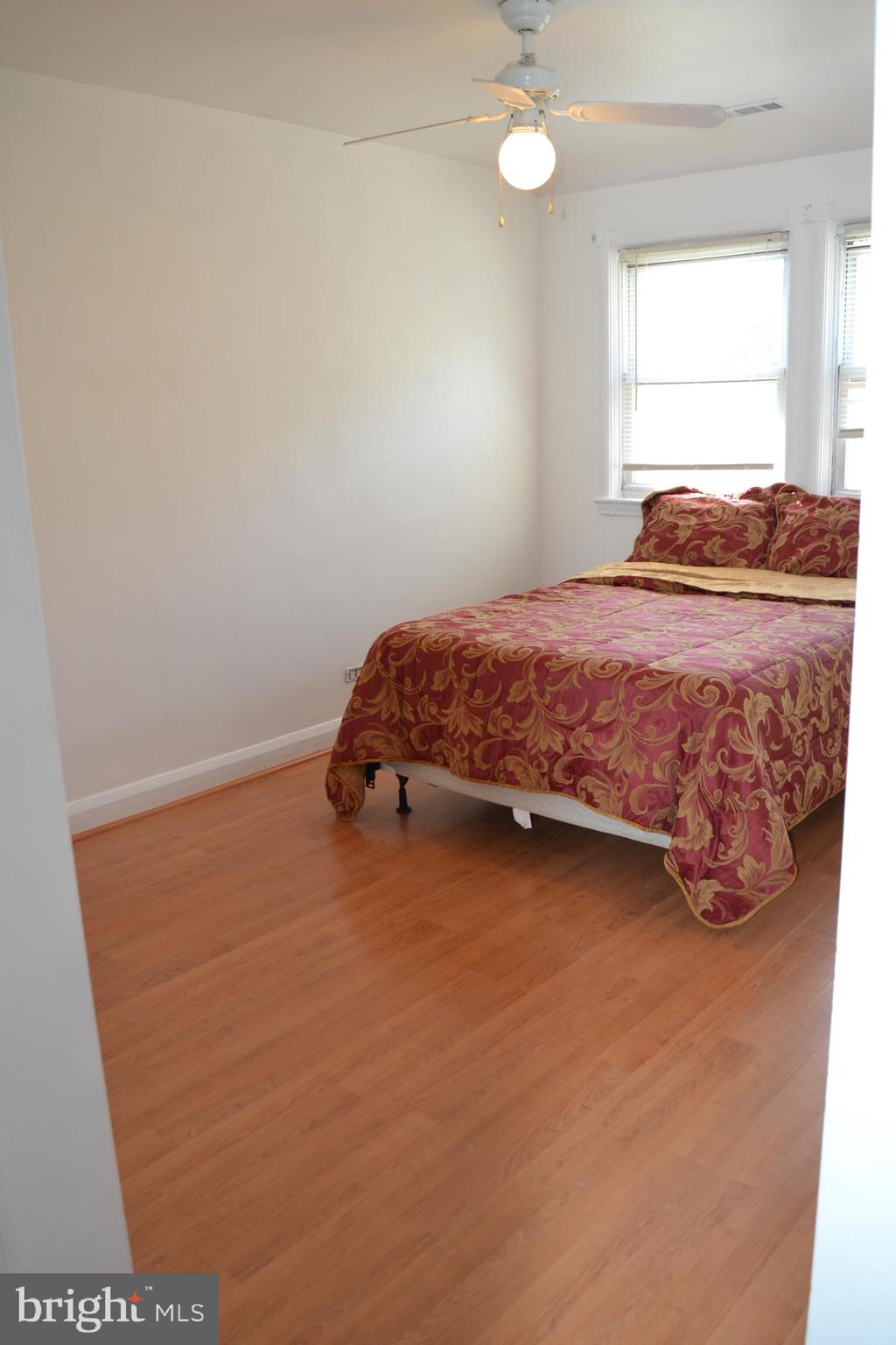 5153 Frederick Avenue Baltimore, MD 21229 - Photo 15 of 29
