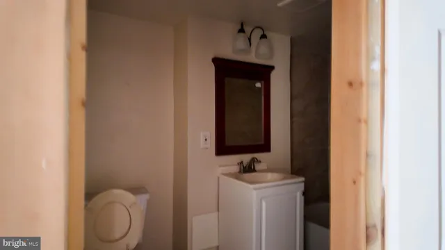 $130,000 | 2562 Edmondson Avenue, Baltimore, MD 21223