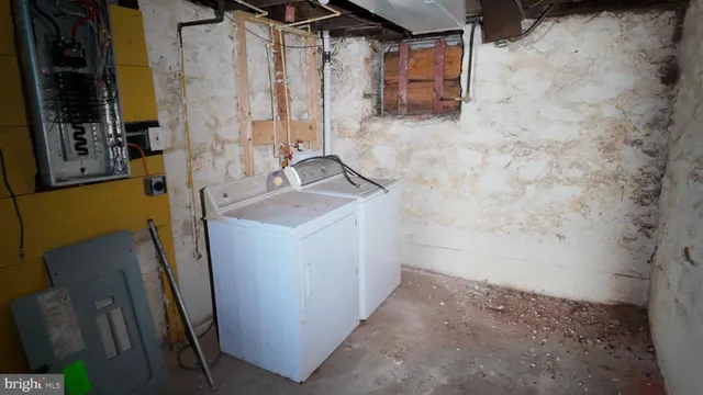 $130,000 | 2562 Edmondson Avenue, Baltimore, MD 21223