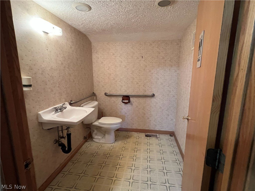 277 Gore Road Conneaut, OH 44030 - Photo 6 of 7