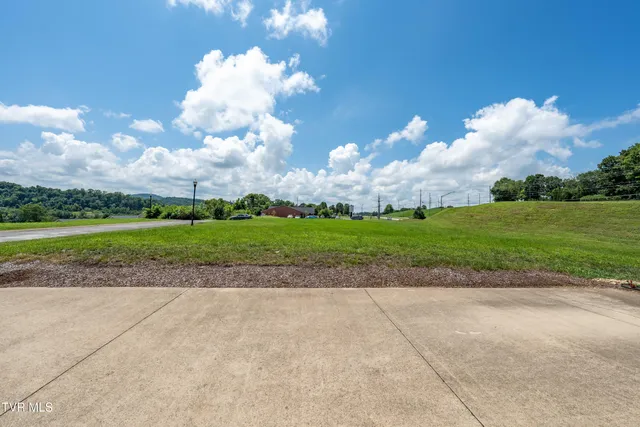 $415,000 | 130 Lookout Pointe, Unit 130, Johnson City, TN 37601
