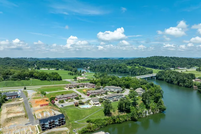 $415,000 | 130 Lookout Pointe, Unit 130, Johnson City, TN 37601