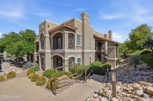 $269,000 | 1500 East Pusch Wilderness Drive, Unit 10105, Tucson, AZ 85737