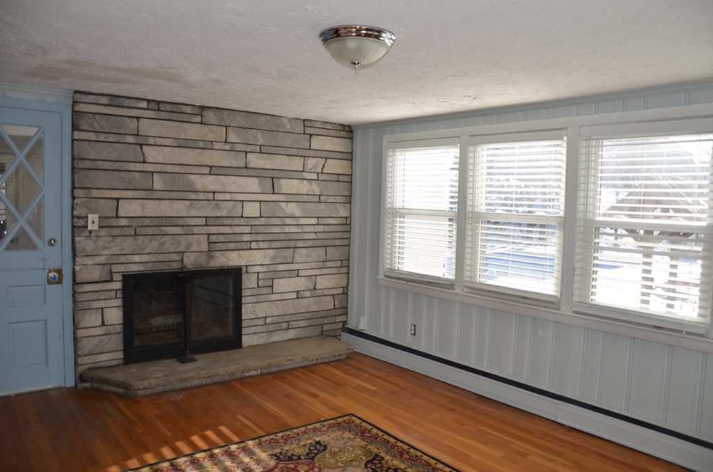 101 Marlborough Road Salem, MA 01970 - Photo 3 of 29 Gallery Image 3