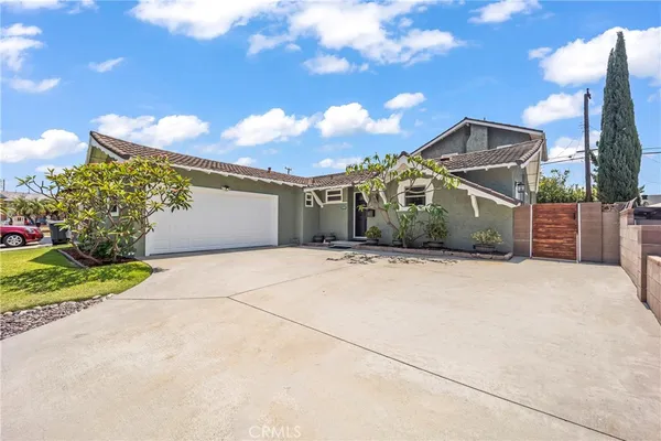 $964,000 | 11724 Hollyview Drive, La Mirada, CA 90638