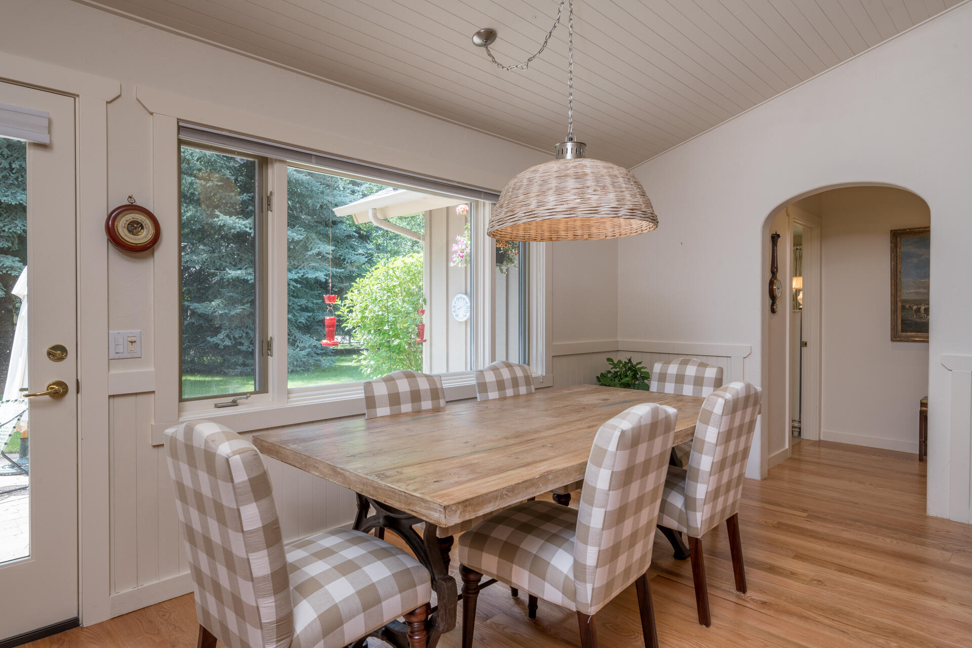 121 Aspen Hollow Road Hailey, ID 83333 - Photo 12 of 34 Casual Dining