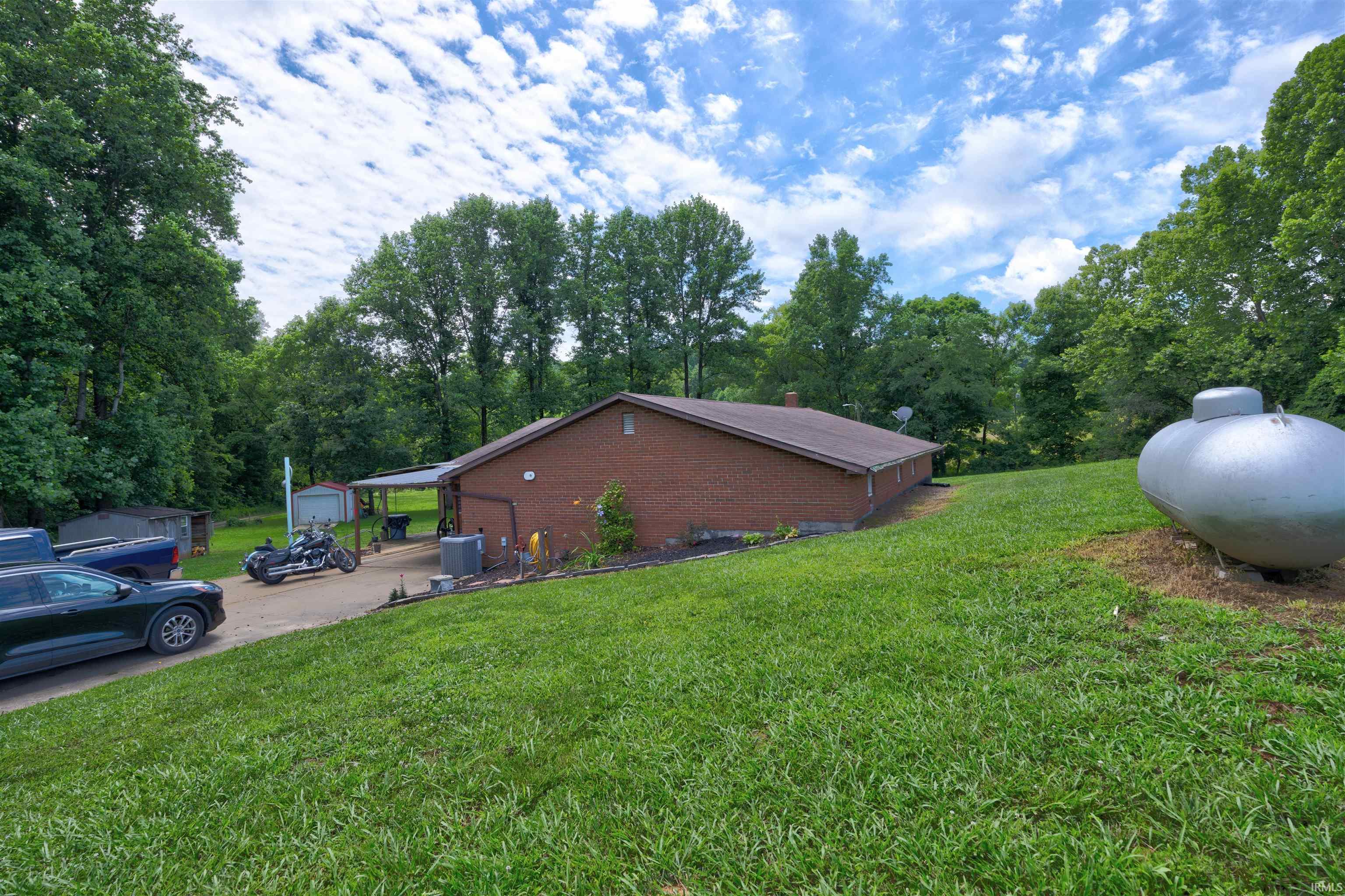 13407 Deer Creek Road Tell City, IN 47586 - Photo 14 of 43