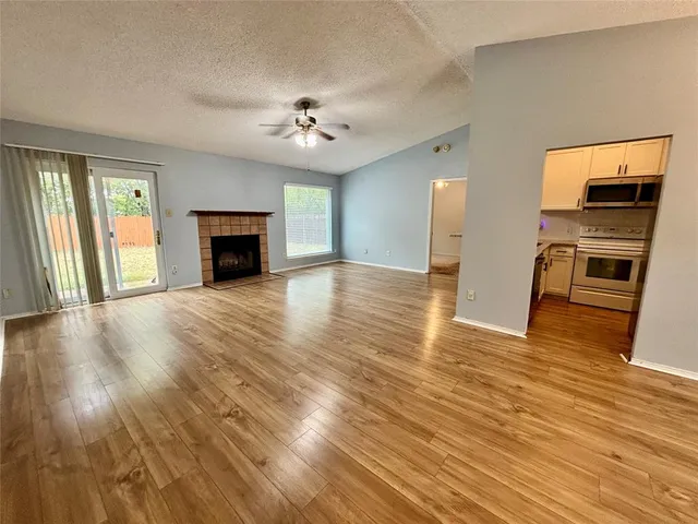 $1,900 | 319 Iberis Drive, Arlington, TX 76018