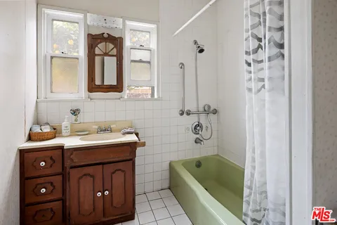 $1,550,000 | 3604 Moore Street, Los Angeles, CA 90066